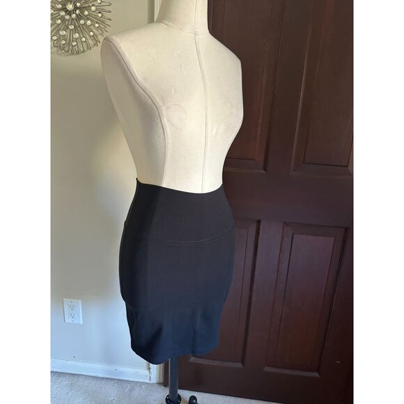 Ladies Tna black pencil mini skirt XS and Sugarlips olive green cami tank - Picture 1 of 5
